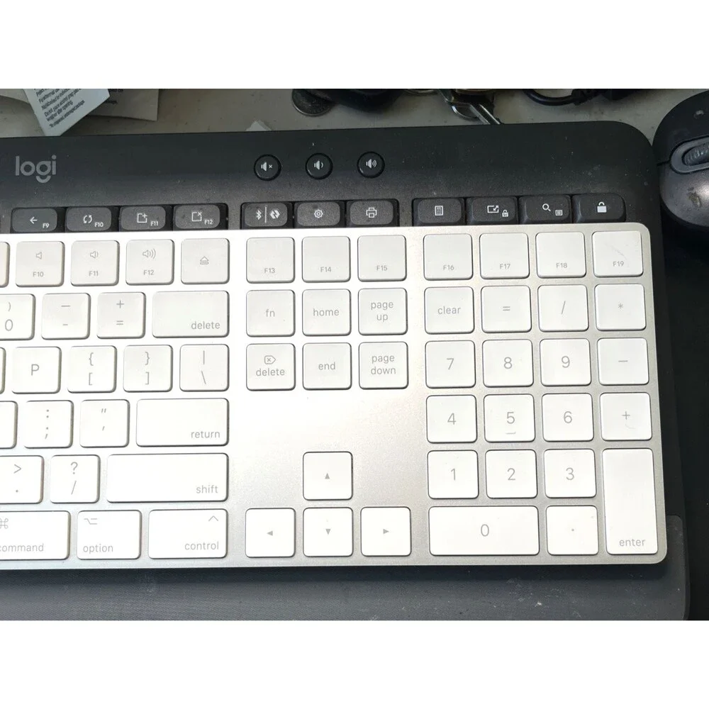 APPLE A1843 Magic Keyboard with Numeric Keypad Bluetooth iMac Macbook iPad iPod
